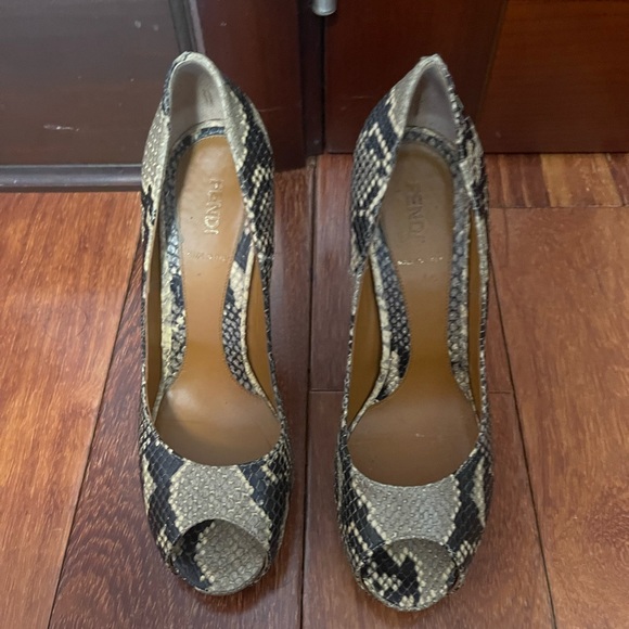 Fendi Shoes - Fendi women heels